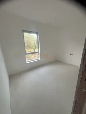 - Ližnjan, visoko prizemlje 98,25 m². 2 s.sobe - - 6