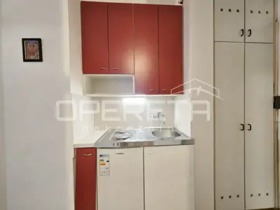 Apartment 25 m², Ravnice - studio apartment, storage room - 2