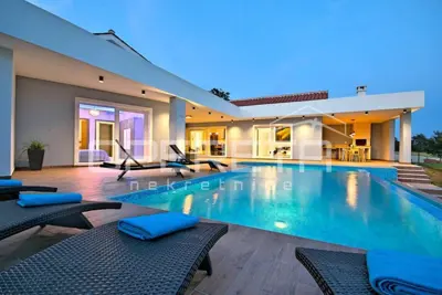 Villa 170 m², Svetvinčenat - peaceful surroundings and pool - 18