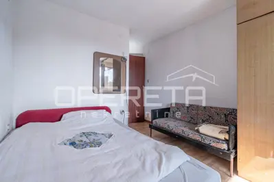 Kuća 2400 m², Buzet - mirno okruženje i tri stana - 18