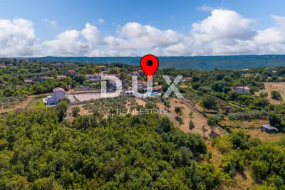Villa 273 m², Labin - Blick auf Učka und beheizter Pool - 3
