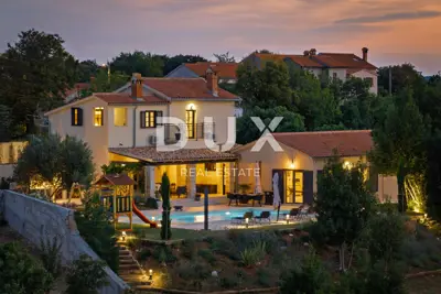 Villa 273 m², Labin - Blick auf Učka und beheizter Pool