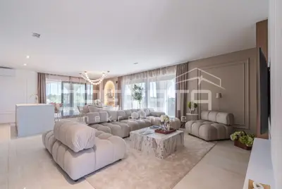 Aussergewoehnliche freistehende Villa mit Panoramablick auf das Meer und Weinberge - 9