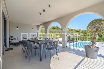 Aussergewoehnliche freistehende Villa mit Panoramablick auf das Meer und Weinberge - 10