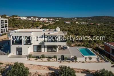 Villa 227 m², Primošten - Panoramablick auf das Meer - 10
