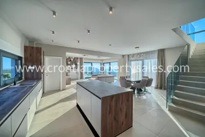 Villa 227 m², Primošten - Panoramablick auf das Meer - 4