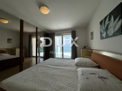 Villa 700 m², Ičići - Panoramablick auf das Meer - 22