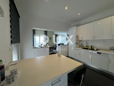 Villa 700 m², Ičići - Panoramablick auf das Meer - 10