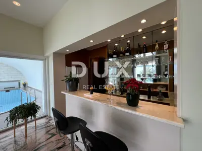 Villa 700 m², Ičići - Panoramablick auf das Meer - 4