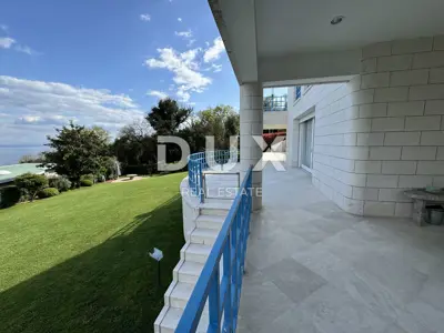 Villa 700 m², Ičići - Panoramablick auf das Meer - 11