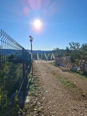 Industrijsko zemljište, Marina - Vrsine, videonadzor i opremljen prostor - 3