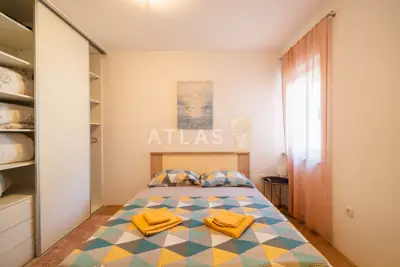 Kastav, trosoban stan s pogledom na more za dugoročni najam - 12