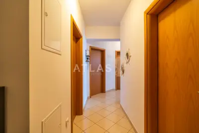 Kastav, trosoban stan s pogledom na more za dugoročni najam - 16