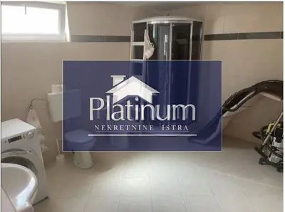 Kuća 460 m², Pomer - luksuzna, 5 stambenih jedinica - 6