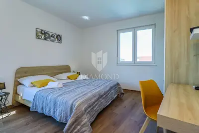 Pula, moderna gradska vila s bazenom - 19