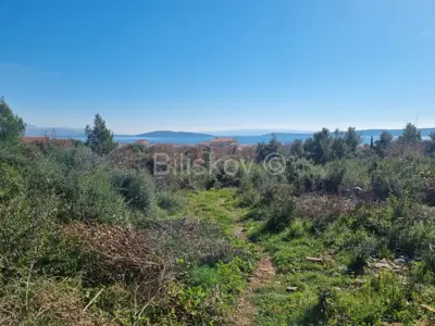 Baugrundstück 7 600 m², Kaštel Novi, freier Meerblick