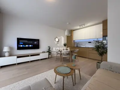 Modern eingerichtete Wohnung im Erdgeschoss eines Neubaus in Umag