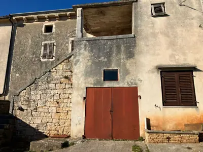 Kuća 285 m², Sveti Lovreč - u centru sela, pogled na more - 5