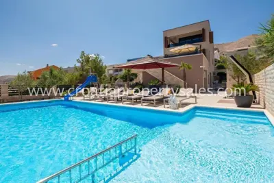 Vila 350 m², Pag - drugi red do mora i panoramski pogled - 10