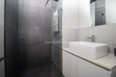 Haus 90 m², Mugeba bei Poreč, beheizter Pool - 15