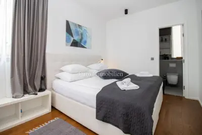 Haus 90 m², Mugeba bei Poreč, beheizter Pool - 13