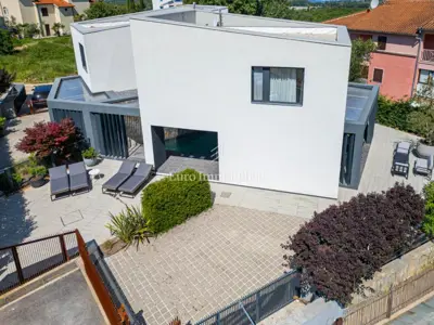 Haus 90 m², Mugeba bei Poreč, beheizter Pool - 18