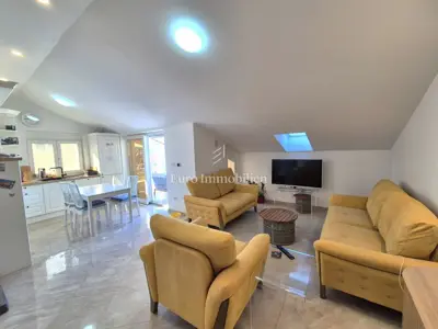 Apartment 78 m², Njivice - panoramic sea view - 6