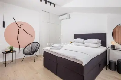 Apartment 83 m², Opatija - Centar, fully renovated and furnished - 6
