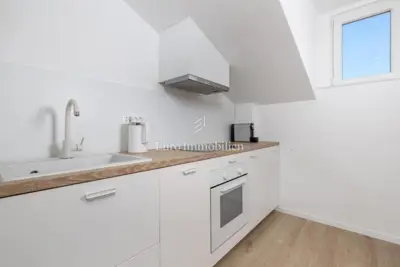 Apartment 83 m², Opatija - Centar, fully renovated and furnished - 11