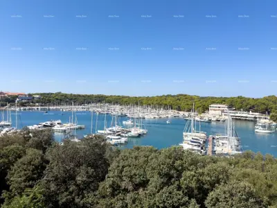 Stan 104 m², Veruda Pula - 3 spavaće sobe i terasa