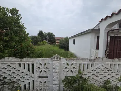 Barbariga! GRAĐEVINSKO ZEMLJIŠTE SA Garažom s Uporabnom dozvolom! - 2