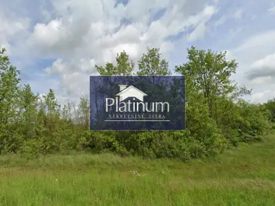 Zemljište, Zabrežani - 35.182 m², pristup s ceste - 2