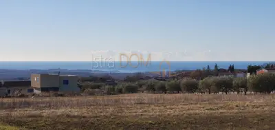 * Kaštelir zemljište sa građevinskom dozvolom - pogled more *