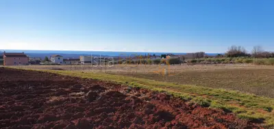 * Kaštelir zemljište sa građevinskom dozvolom - pogled more * - 2