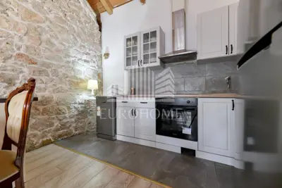 Vila 194 m², Gornje Raštane kod Zadra, bazen i ograđeno dvorište - 4