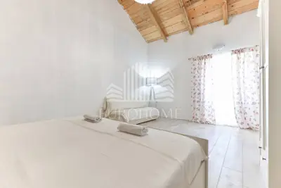 Vila 194 m², Gornje Raštane kod Zadra, bazen i ograđeno dvorište - 11