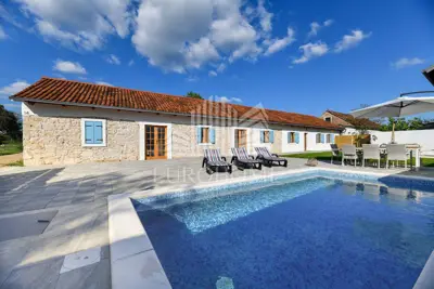 Vila 194 m², Gornje Raštane kod Zadra, bazen i ograđeno dvorište - 3
