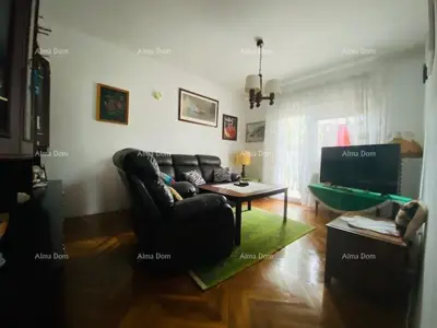 House 146 m², Pula, Arsenal - 6 bedrooms, two kitchens - 18
