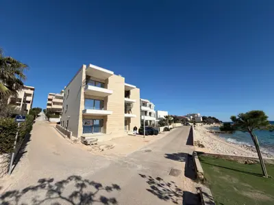 Pag, Mandre, novogradnja, 4s, 1.red do mora, parking - 22
