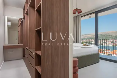 Kuća 285 m², Otok Čiovo - bazen i pogled na more - 19