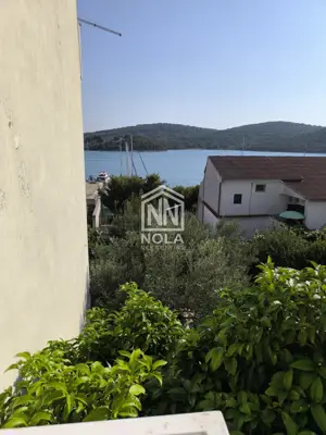 Apartman 59 m², Tisno - pogled na more i balkon - 2