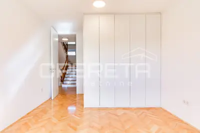 Haus zur Miete in Šestine, 90 m² - 12