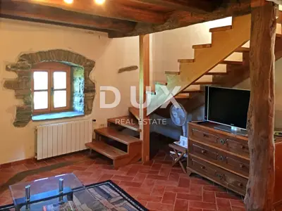 House 300 m², Labin - pool and summer kitchen - 13