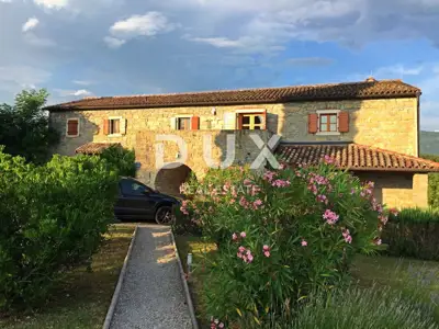 House 300 m², Labin - pool and summer kitchen - 3