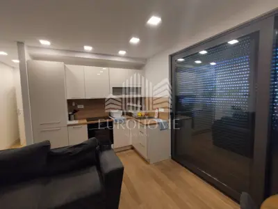 BORIK, ZADAR, Langfristige Miete Zweizimmerwohnung im Erdgeschoss, 70 m²