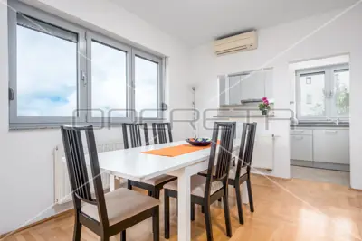 Stan 115 m², Maksimir - urbana vila s liftom - 3
