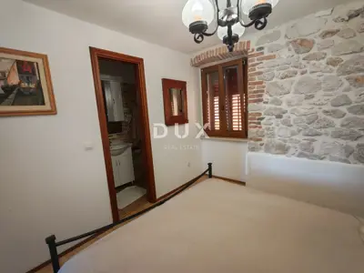 Apartment 35 m², Rovinj - first row to the sea, sea view - 12