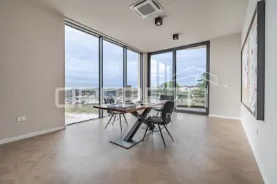 Poslovna zgrada 555 m², Poreč - lako dostupna lokacija - 7