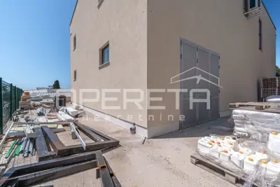 Poslovna zgrada 555 m², Poreč - lako dostupna lokacija - 20