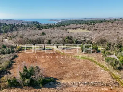 Istria, Tar - land with an Istrian farmhouse - 5